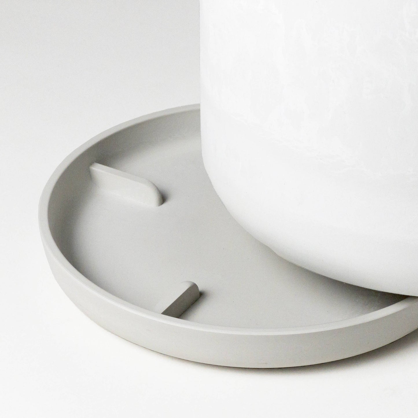 9” Signature Stone Planter & Saucer | Earth Tones: Black