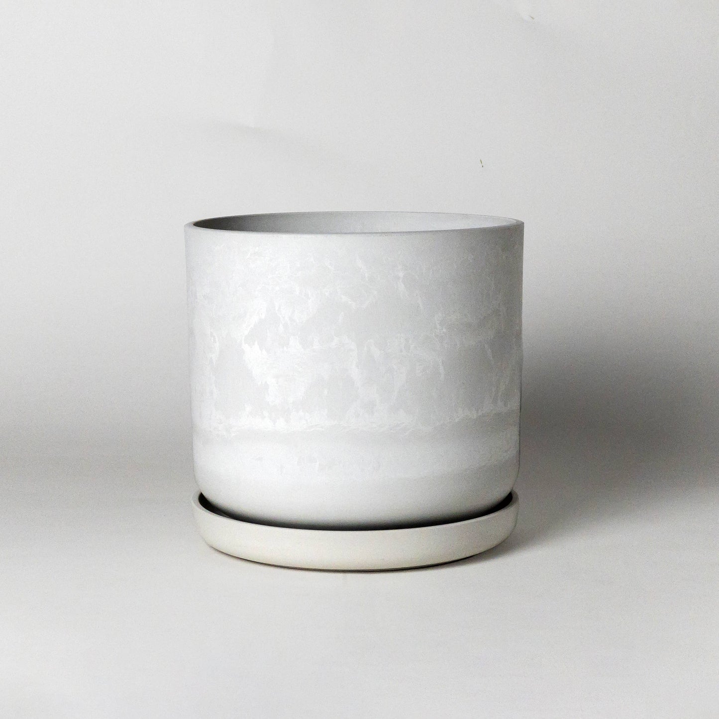 9” Signature Stone Planter & Saucer | Earth Tones: Black