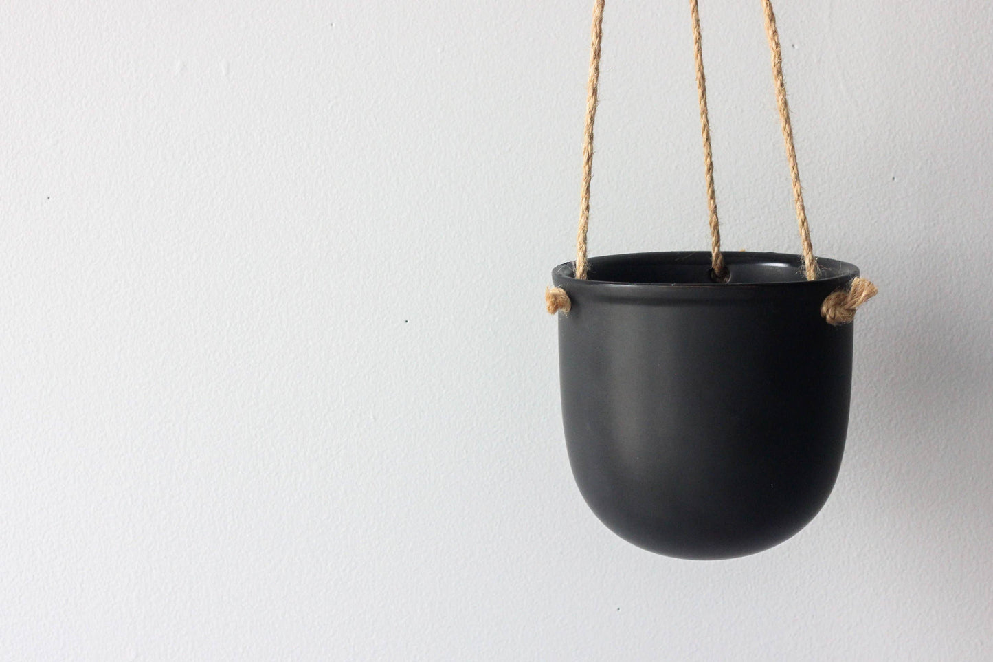 Matte Black Hanging Planter Pot: 7"