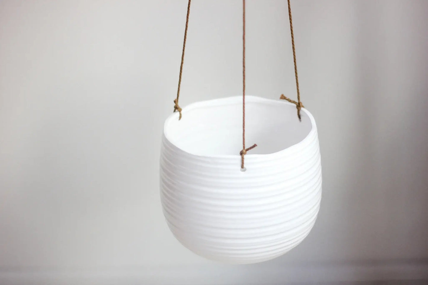 Large Ribbed Glossy White Ceramic Hanging Planter Pot: 7